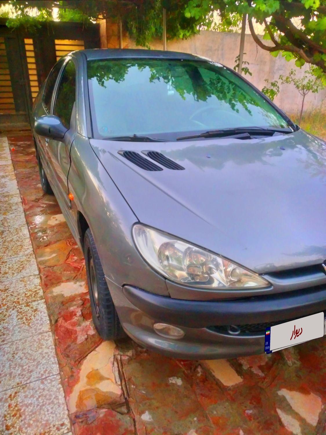 پژو ۲۰۶ صندوق دار v8 - 1393