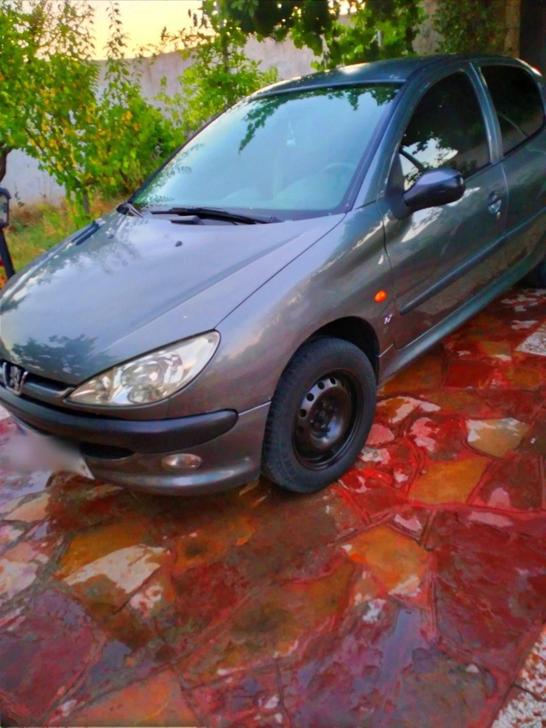 پژو ۲۰۶ صندوق دار v8 - 1393