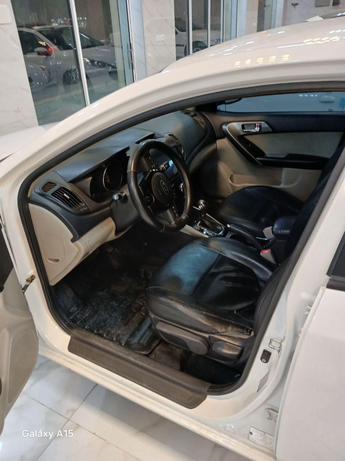 کیا سراتو 2.0 لیتر اتوماتیک GT لاین - 2016