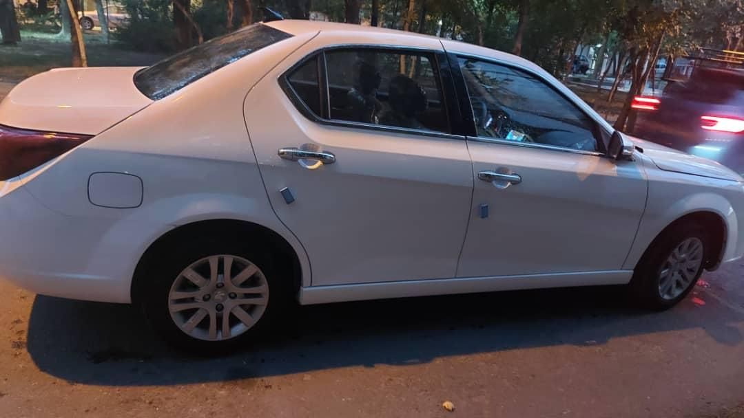 دنا پلاس تیپ ۲ سانروف ۴ ایربگ - 1399