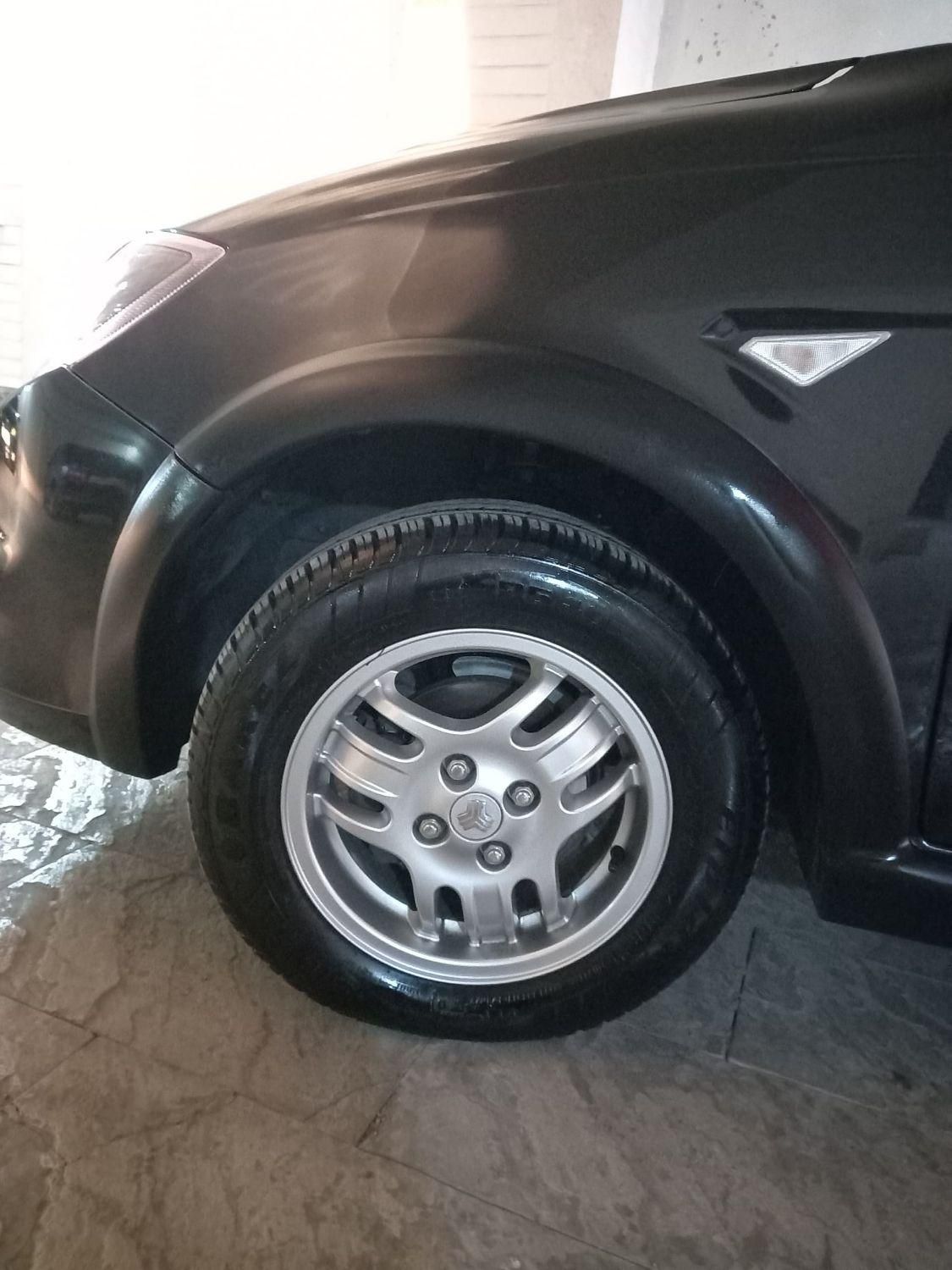خودرو کوییک، R آگهی ann_18500428