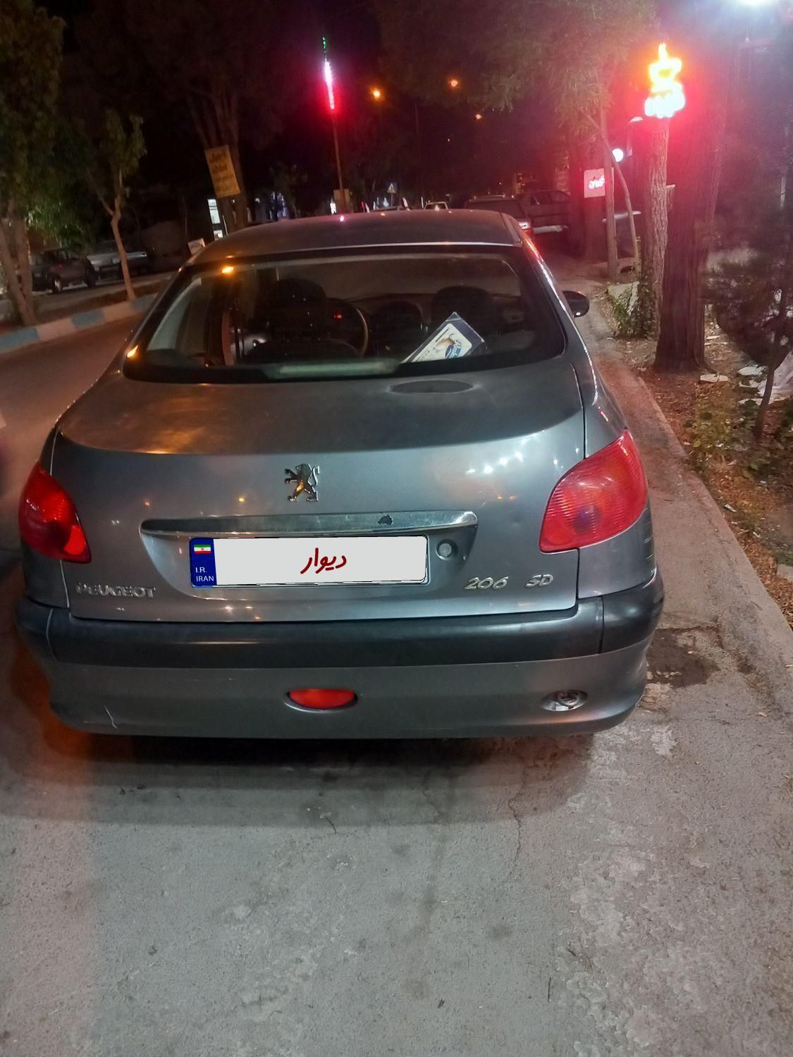پژو ۲۰۶ صندوق دار v8 - 1390