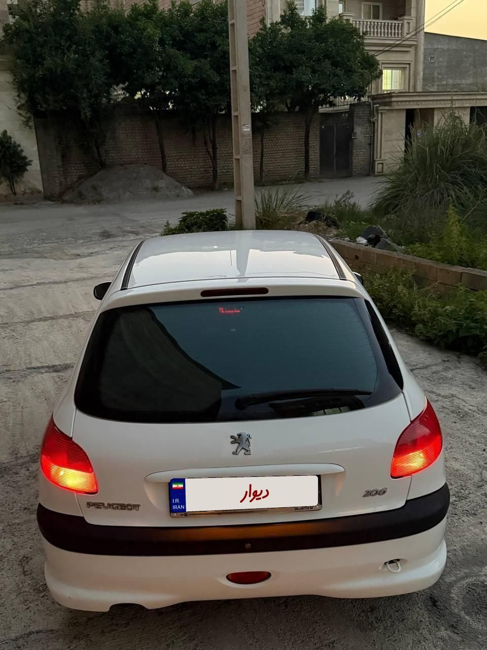 پژو 206 تیپ 5 - 1390