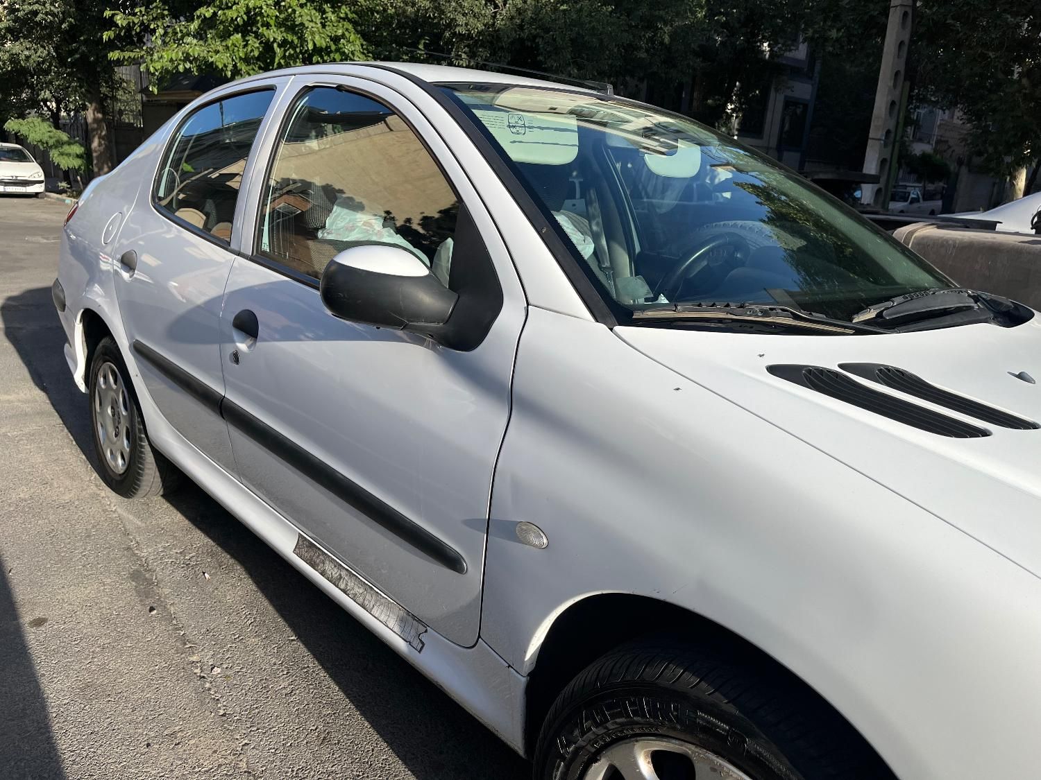 پژو ۲۰۶ صندوق دار v8 - 1398