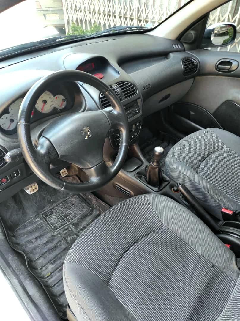 پژو ۲۰۶ صندوق دار v8 - 1395