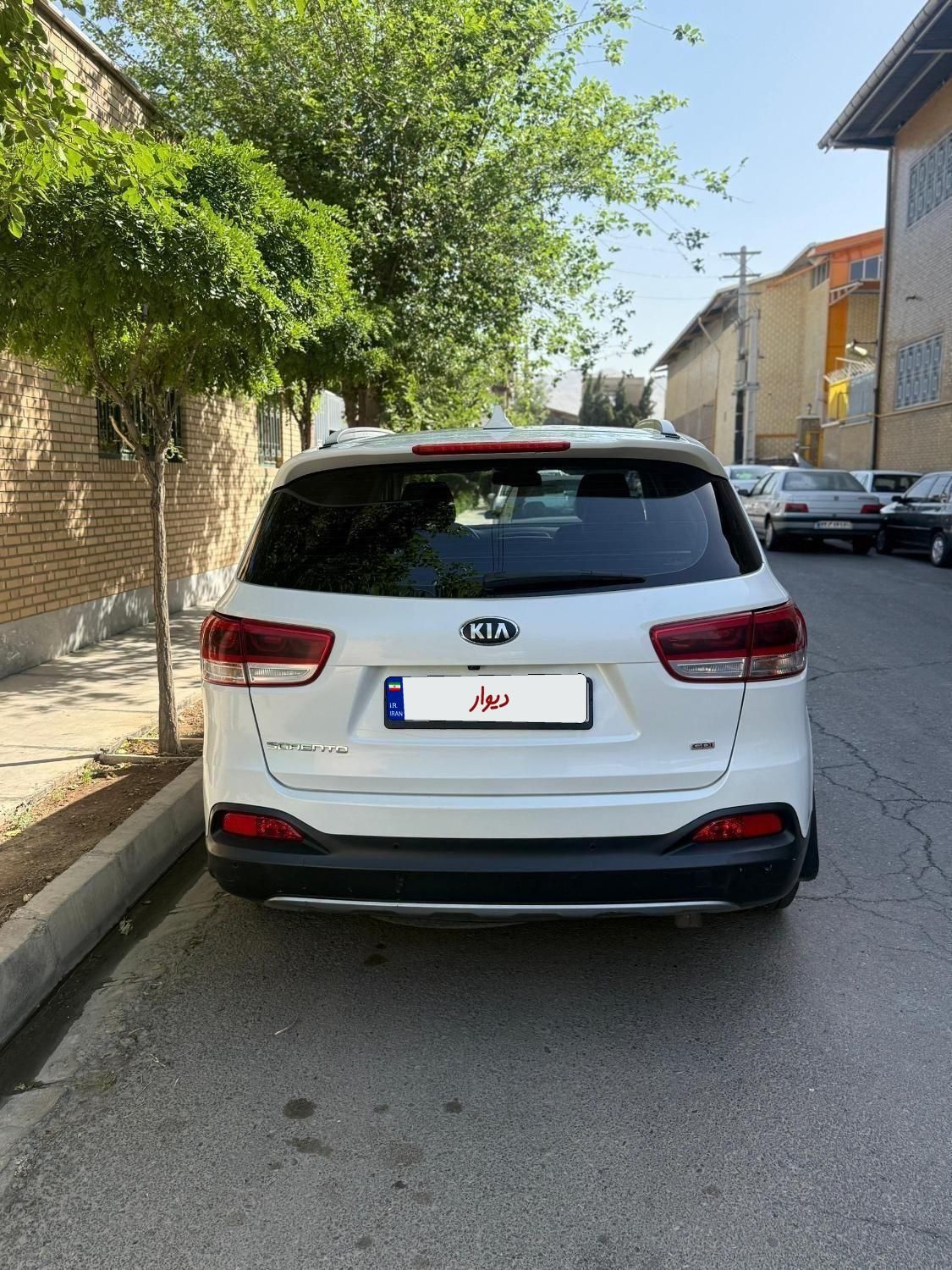 کیا سورنتو فول  UM - 2015