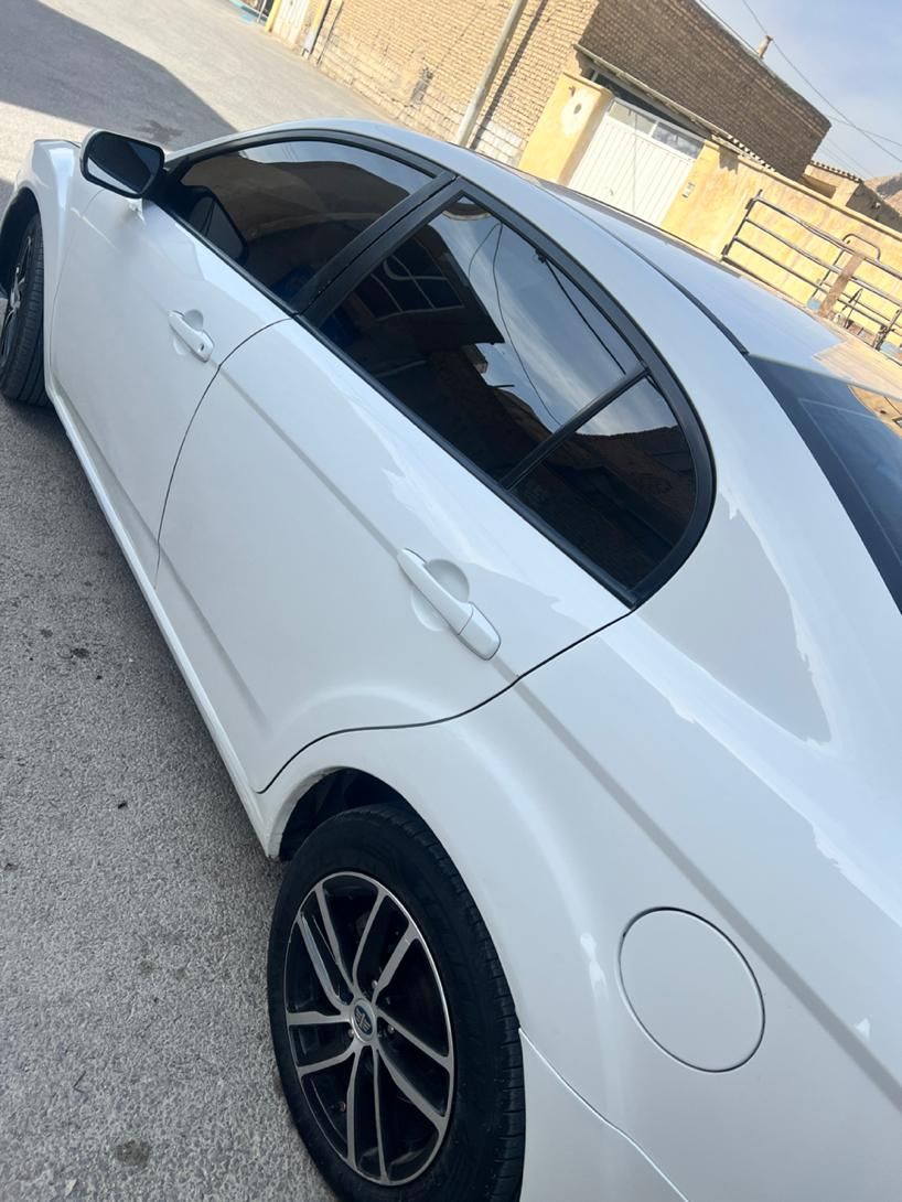 بسترن B50F اتوماتیک - 2015