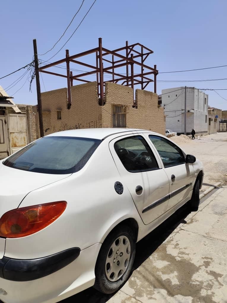 پژو ۲۰۶ صندوق دار v8 - 1389