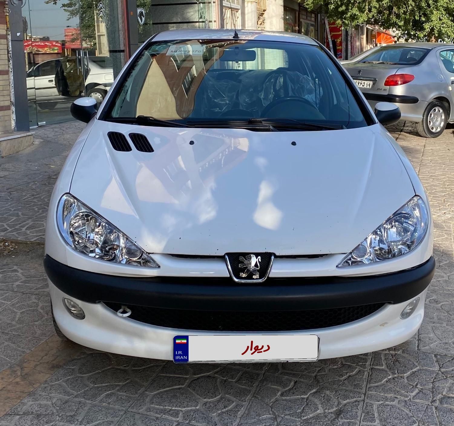 پژو ۲۰۶ صندوق دار v8 - 1389