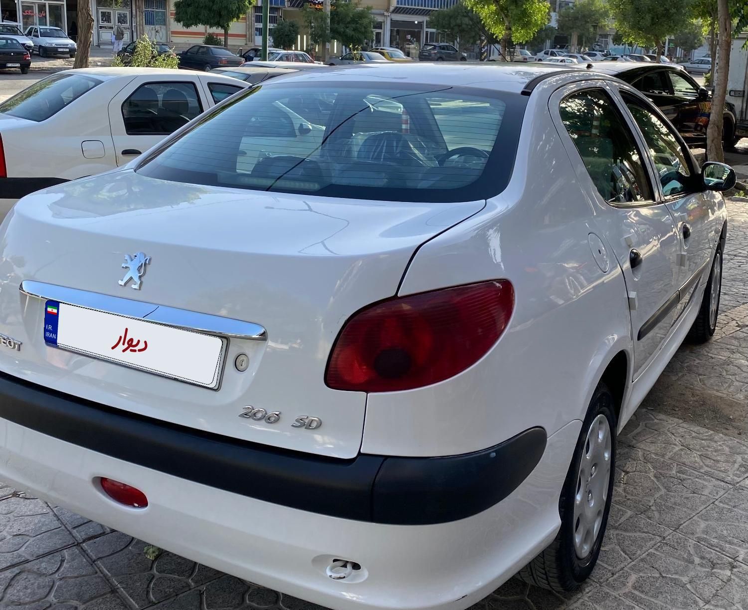 پژو ۲۰۶ صندوق دار v8 - 1389