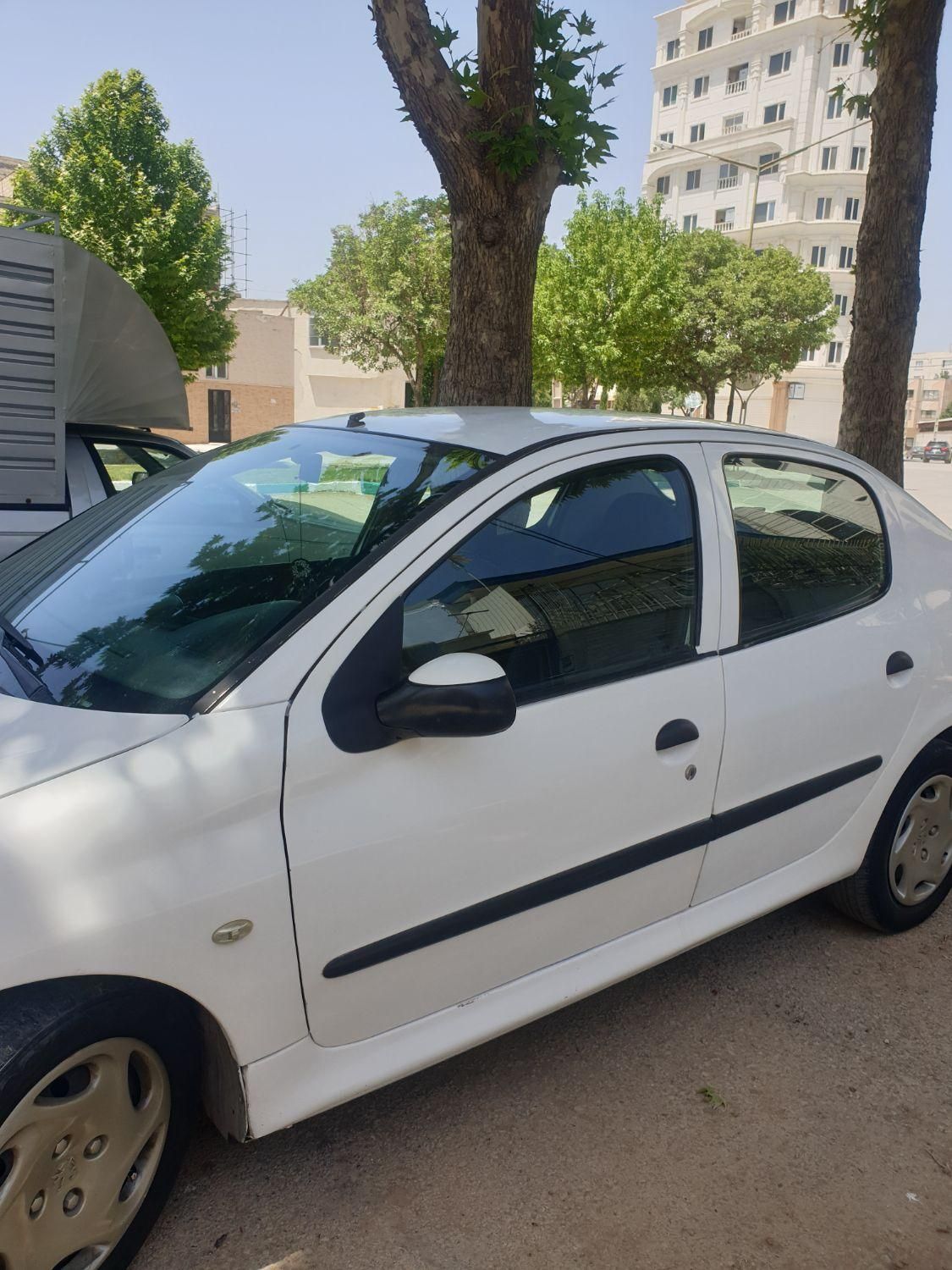 پژو ۲۰۶ صندوق دار v8 - 1390