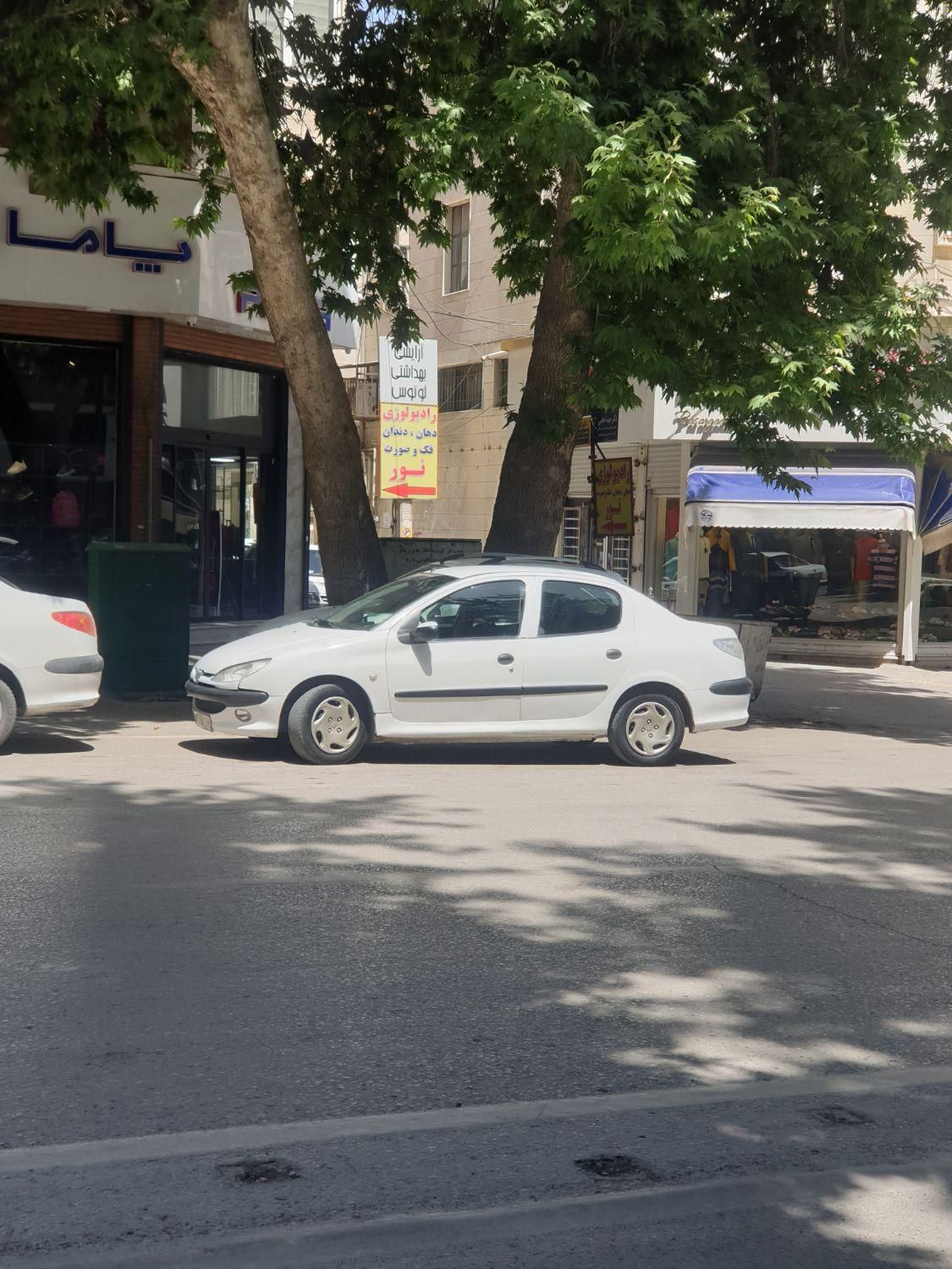 پژو ۲۰۶ صندوق دار v8 - 1390