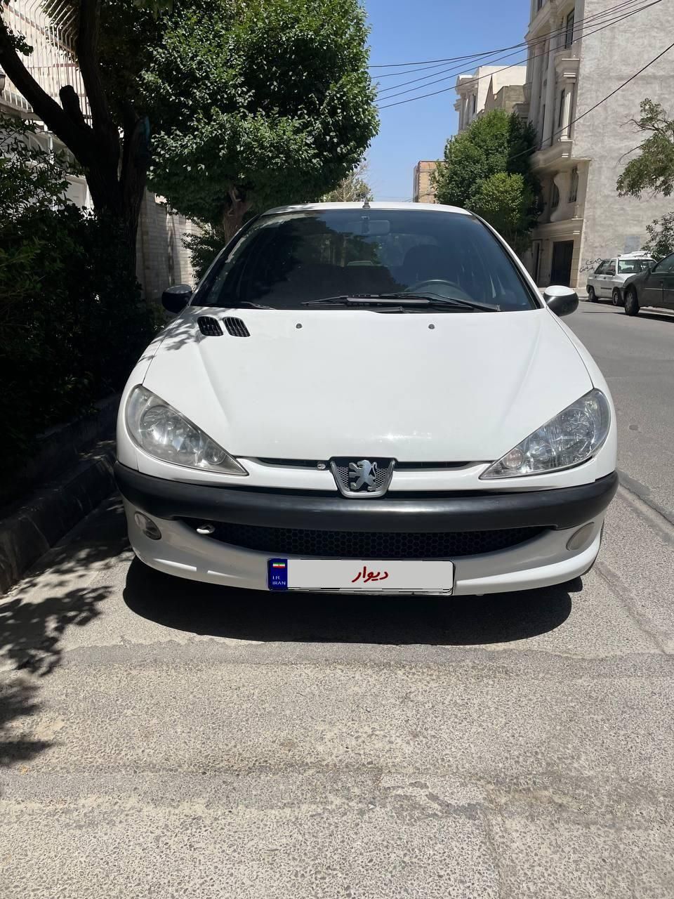 پژو ۲۰۶ صندوق دار v8 - 1394