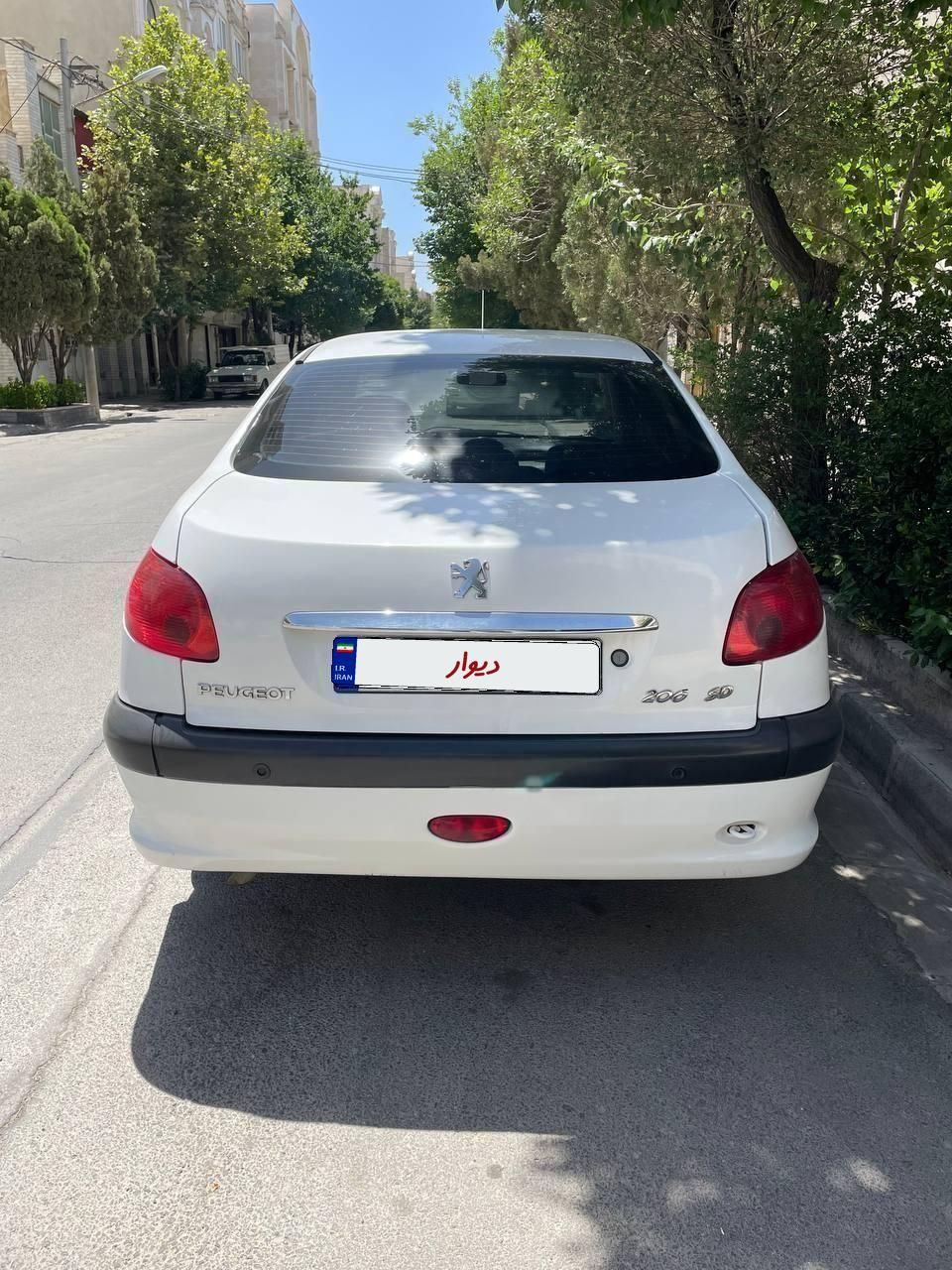 پژو ۲۰۶ صندوق دار v8 - 1394