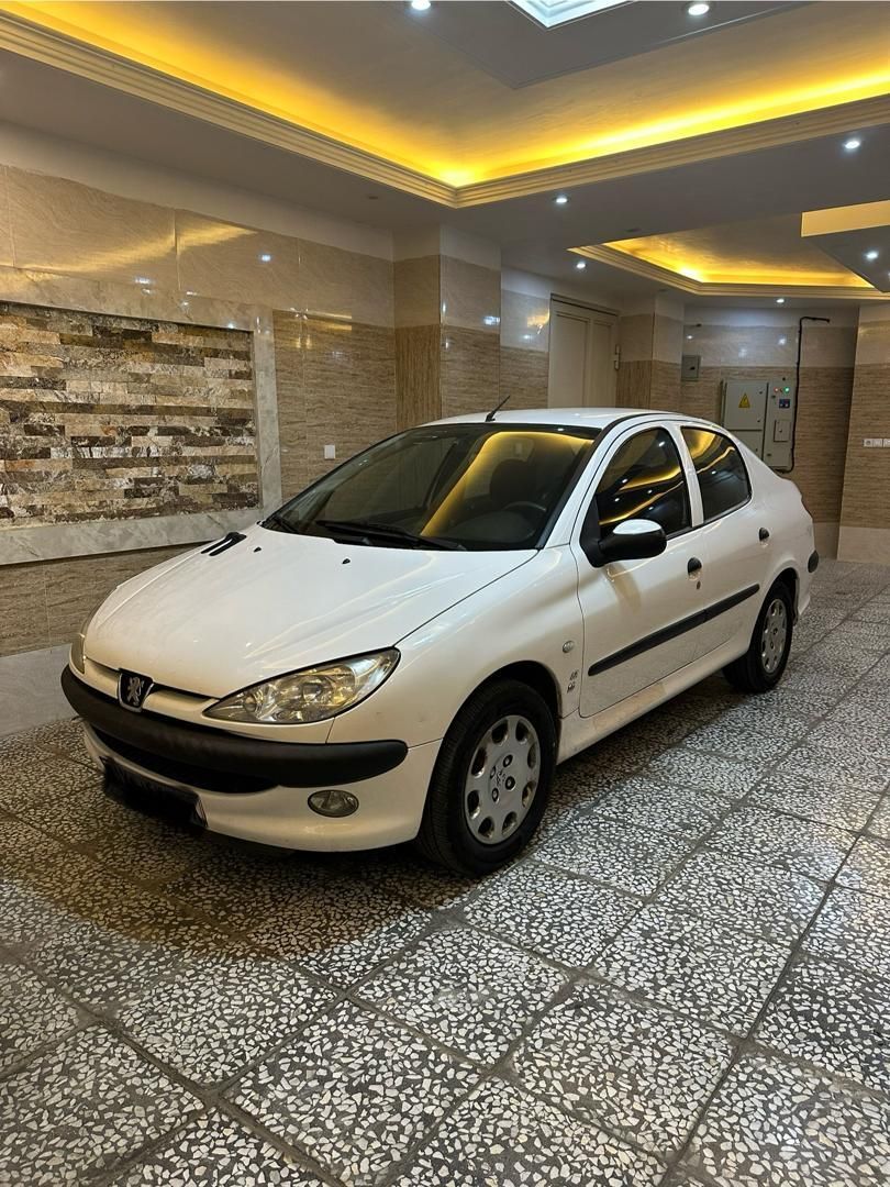 پژو ۲۰۶ صندوق دار v8 - 1396