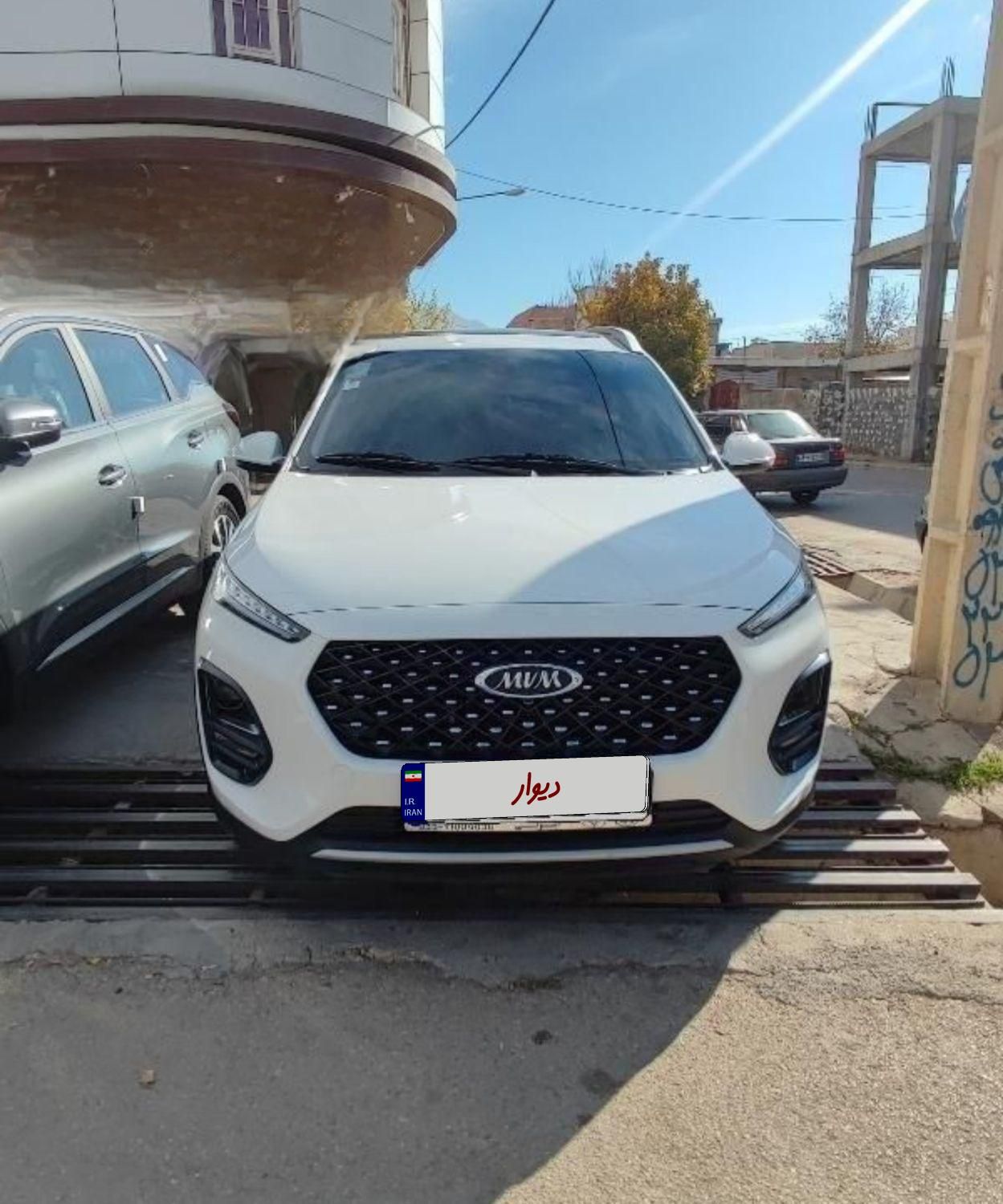 خودرو ام وی ام، X22 آگهی ann_18503530