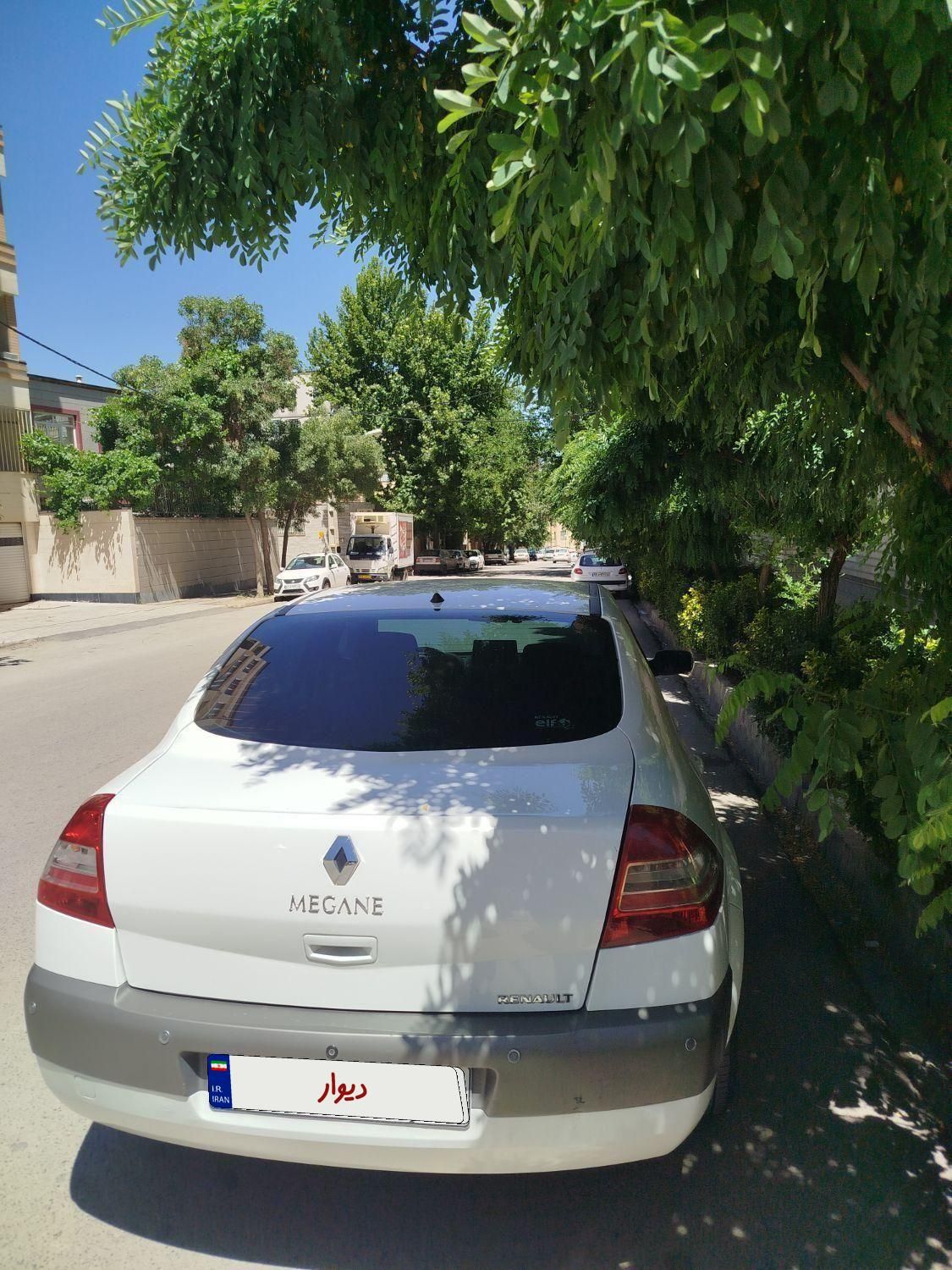 رنو مگان پارس خودرو 2000 - 2012