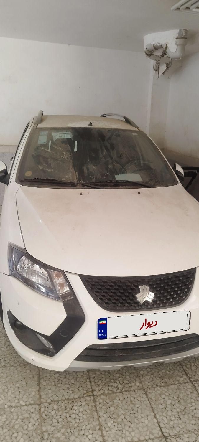 خودرو کوییک، R آگهی ann_18505259