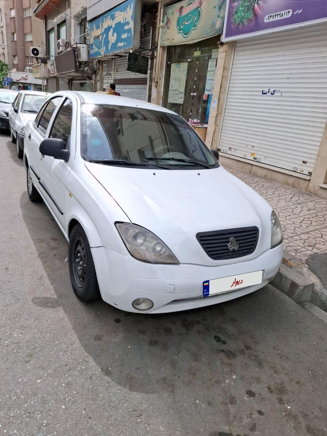 تیبا صندوق دار SX - 1392