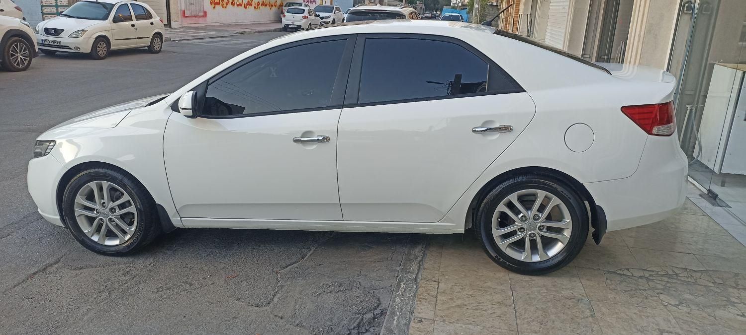 خودرو کیا، سراتو مونتاژ آگهی ann_18505509