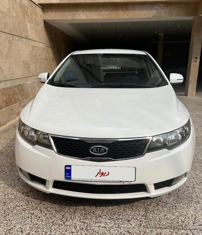 کیا سراتو 2.0 لیتر اتوماتیک GT لاین - 2015