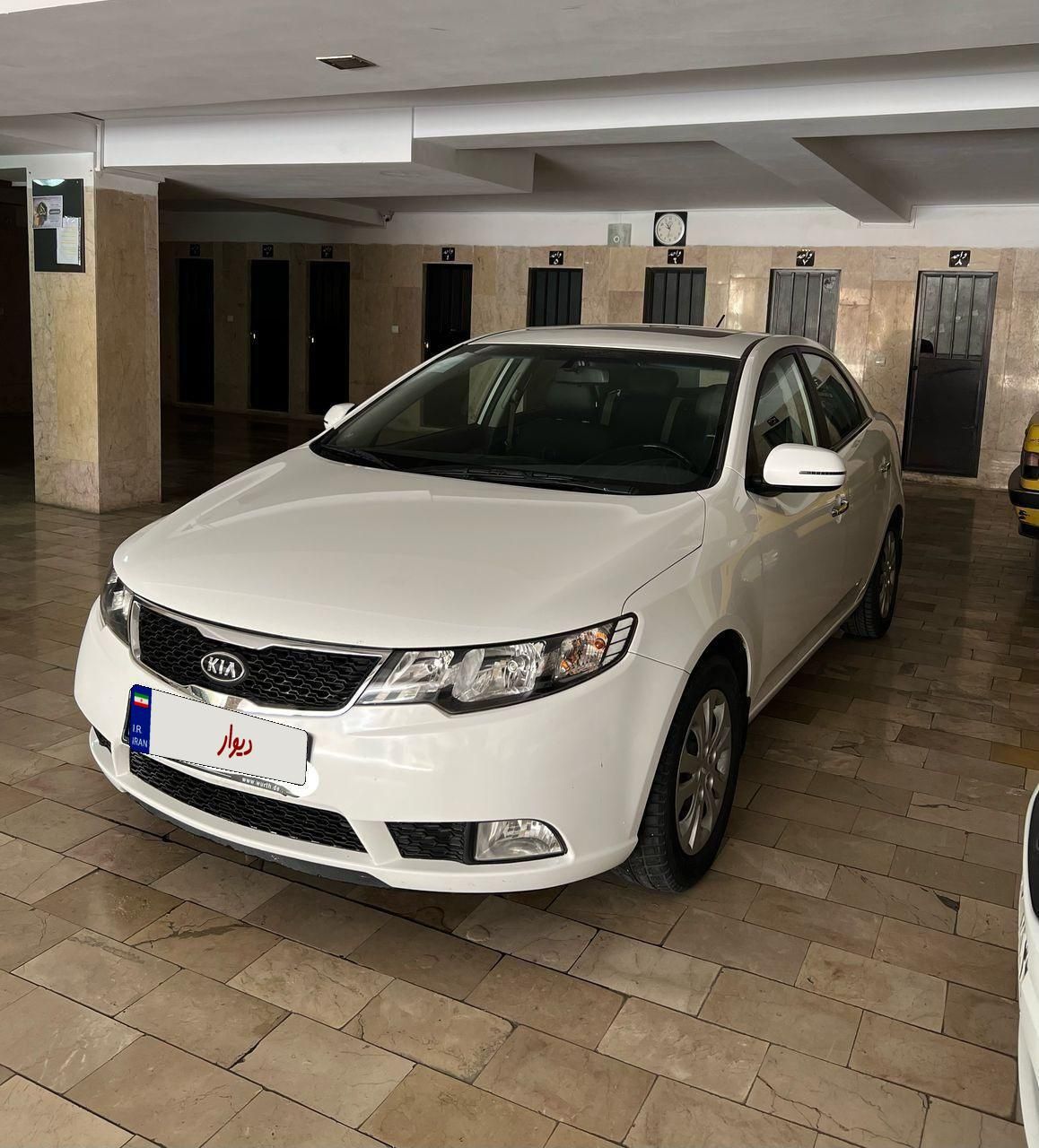 خودرو کیا، سراتو مونتاژ آگهی ann_18506620