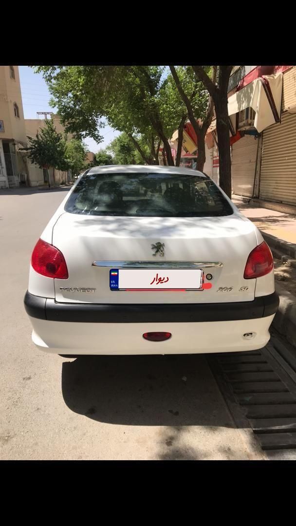 خودرو پژو، ۲۰۶ صندوق دار آگهی ann_18507138