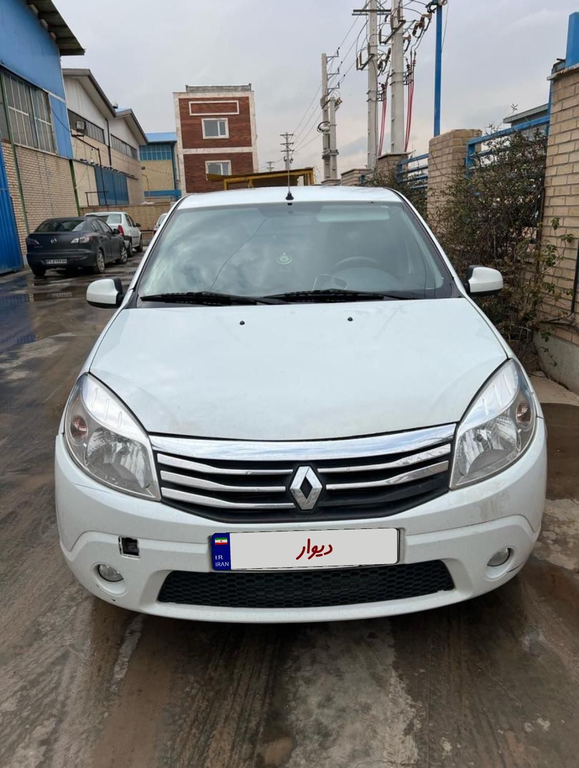 خودرو رنو، ساندرو آگهی ann_18507189
