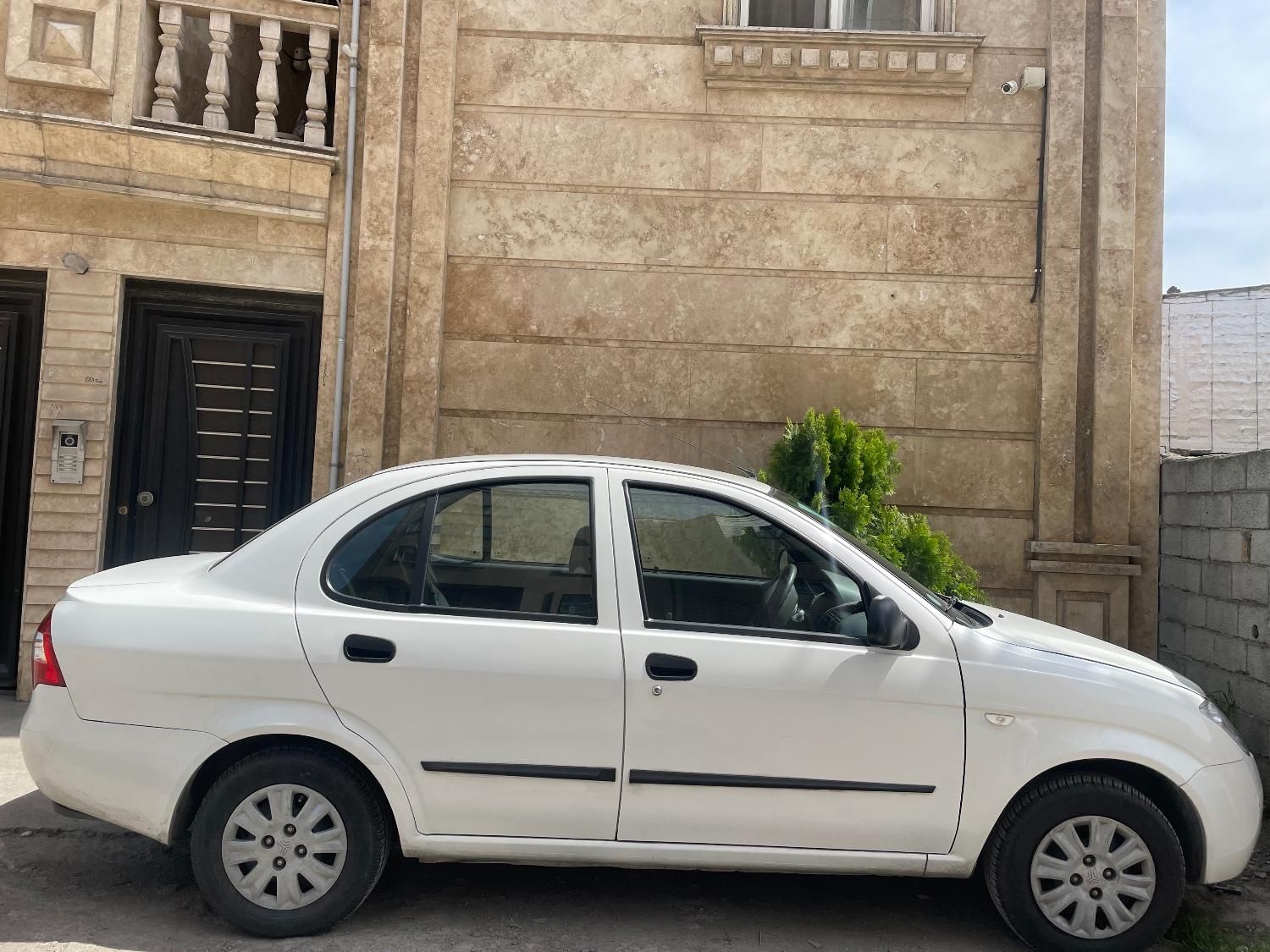 تیبا صندوق دار SX - 1400