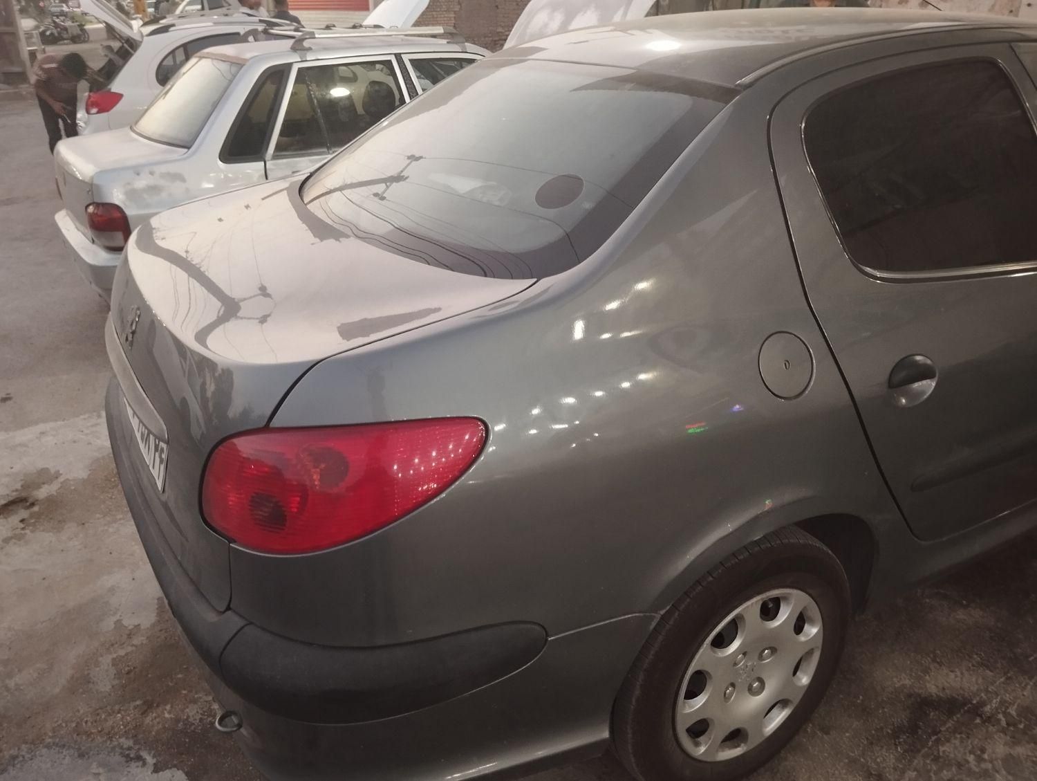 پژو ۲۰۶ صندوق دار v8 - 1396