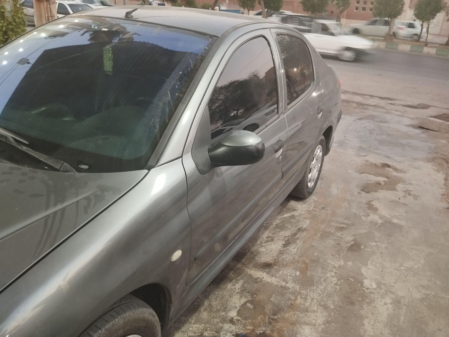 پژو ۲۰۶ صندوق دار v8 - 1396