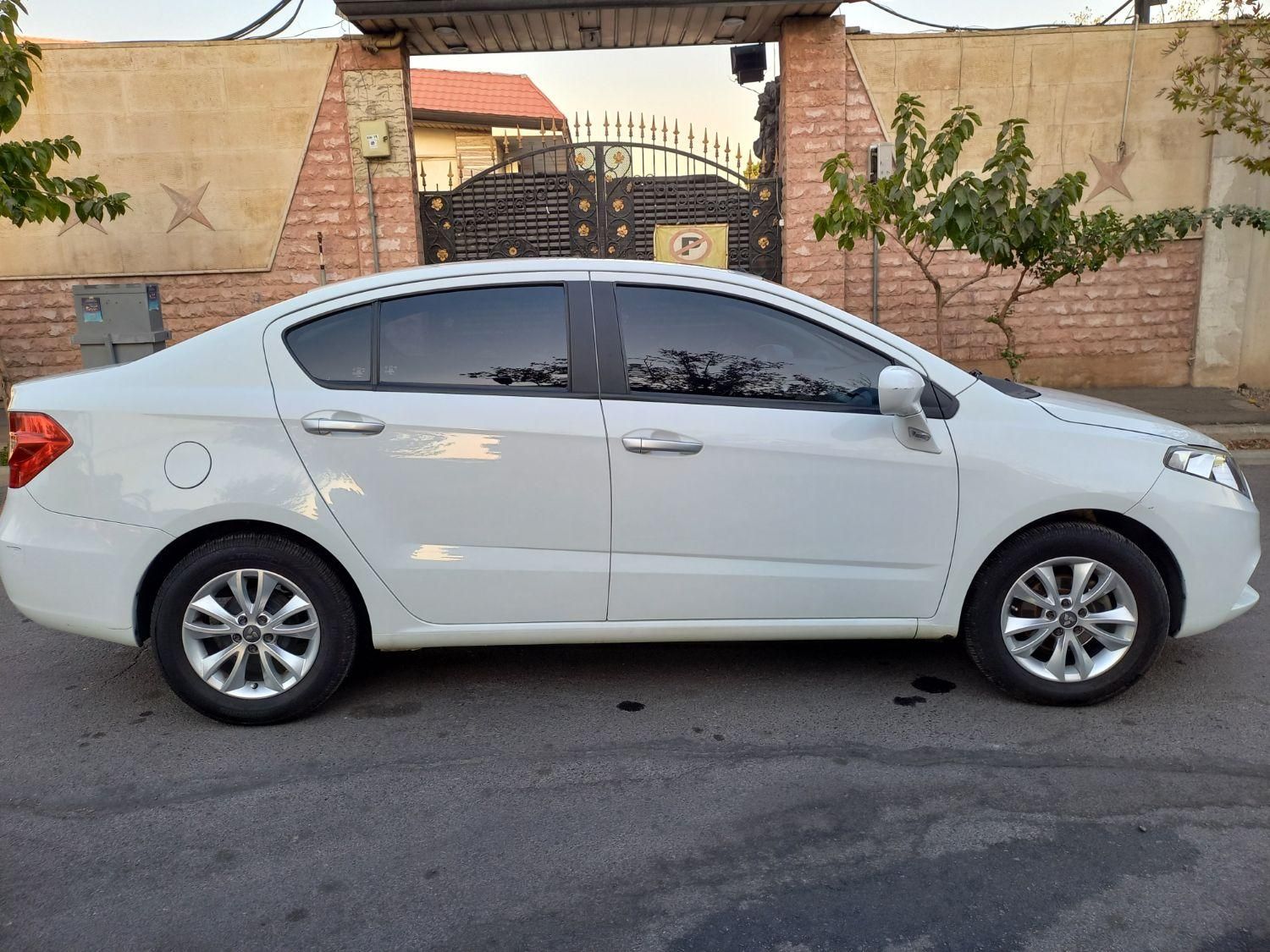 برلیانس H230 اتوماتیک - 2017