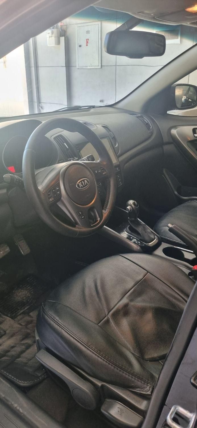 کیا سراتو 2.0 لیتر اتوماتیک GT لاین - 2010
