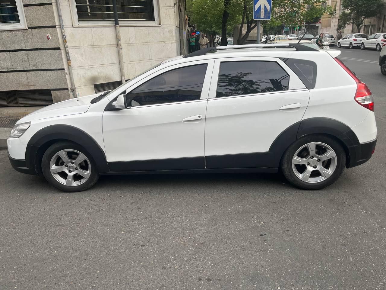 دانگ فنگ H30 کراس اتوماتیک - 1397