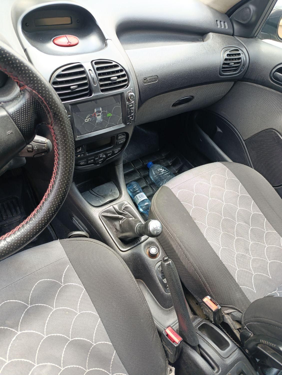 پژو ۲۰۶ صندوق دار v8 - 1390