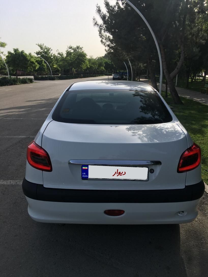 پژو ۲۰۶ صندوق دار v8 - 1393