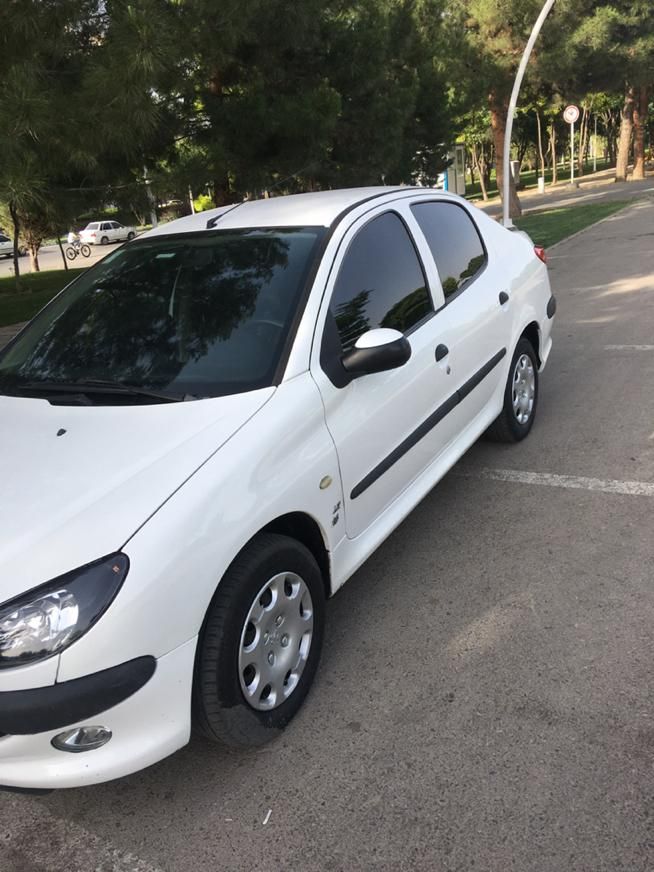پژو ۲۰۶ صندوق دار v8 - 1393