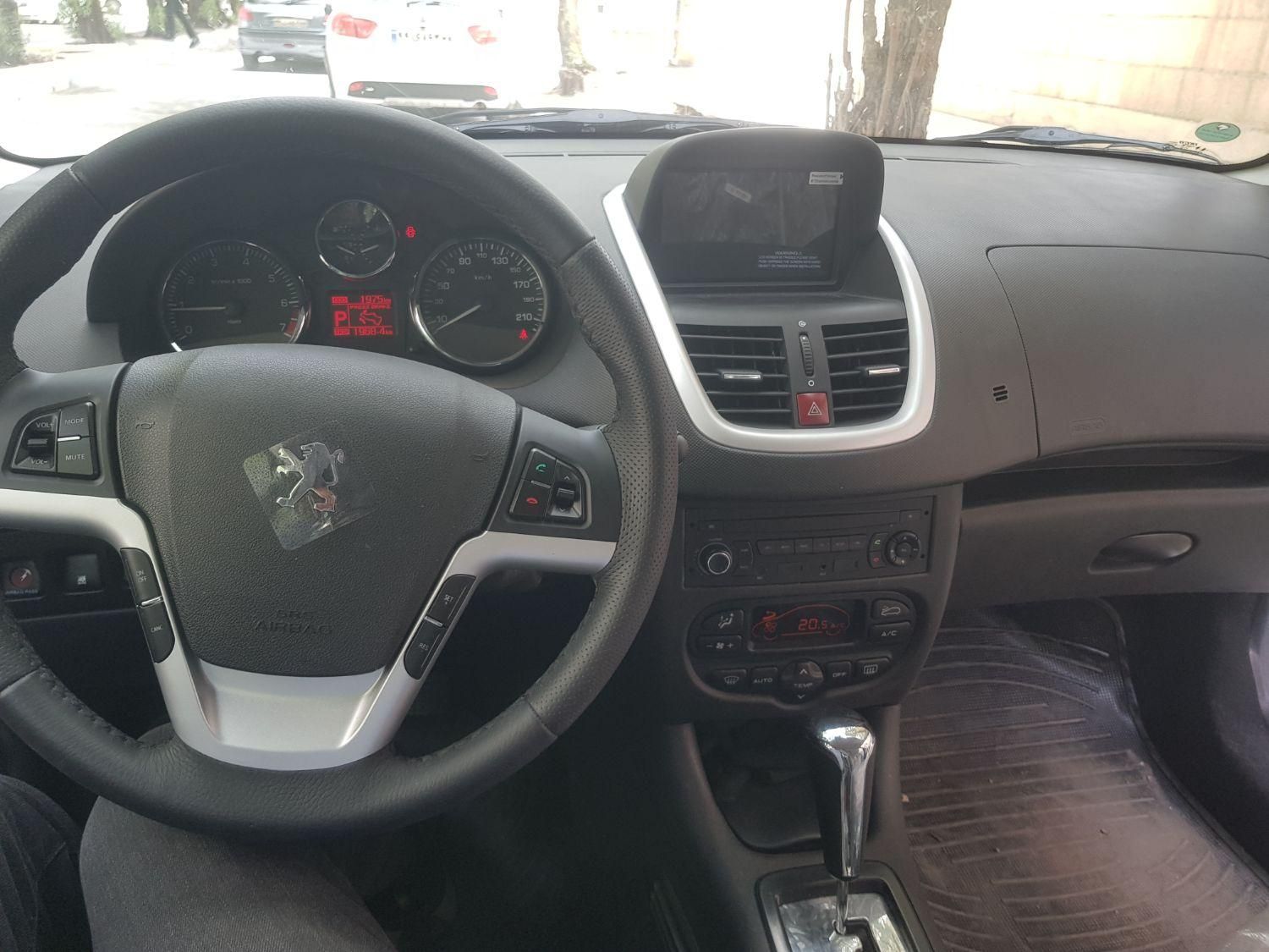 پژو 207 اتوماتیک TU5P - 1403