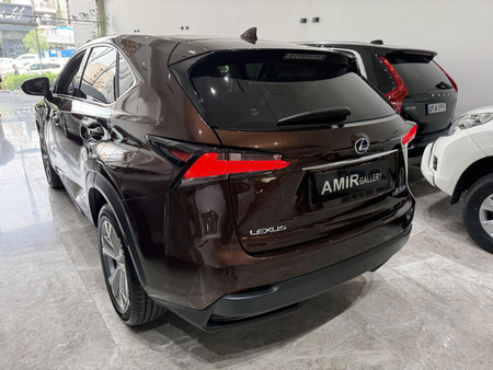 لکسوس NX هیبرید 300H - 2017