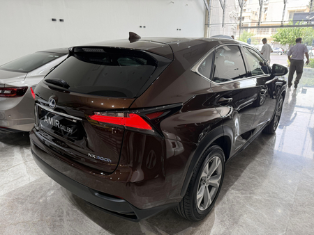 لکسوس NX هیبرید 300H - 2017