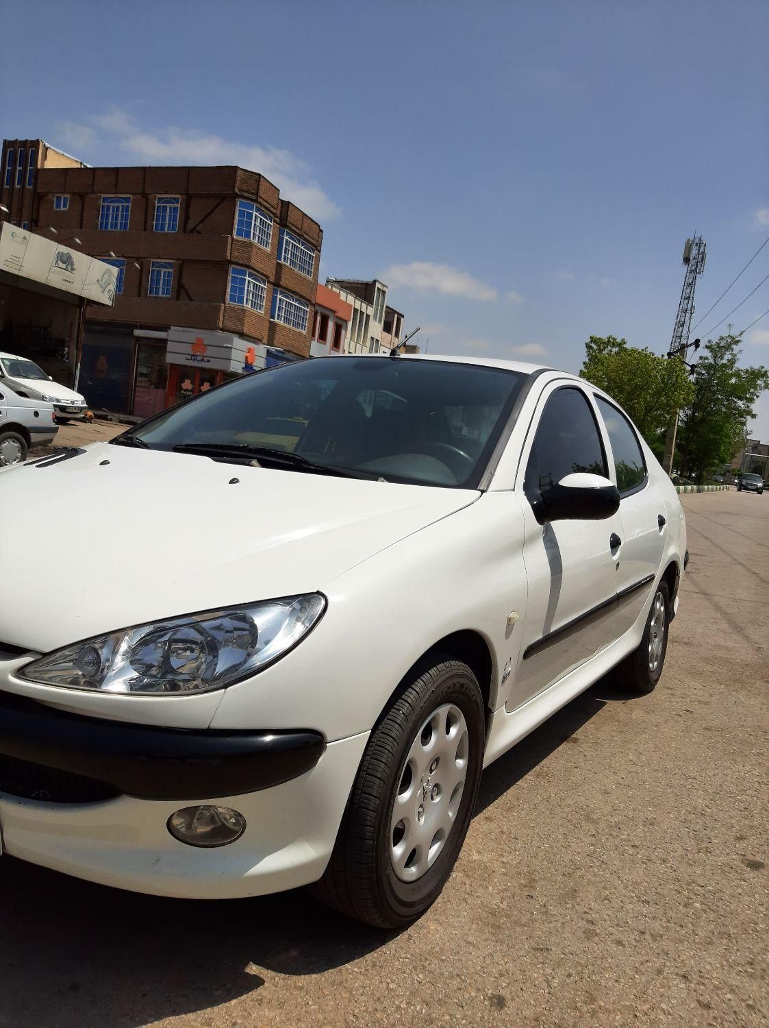 پژو ۲۰۶ صندوق دار v8 - 1395