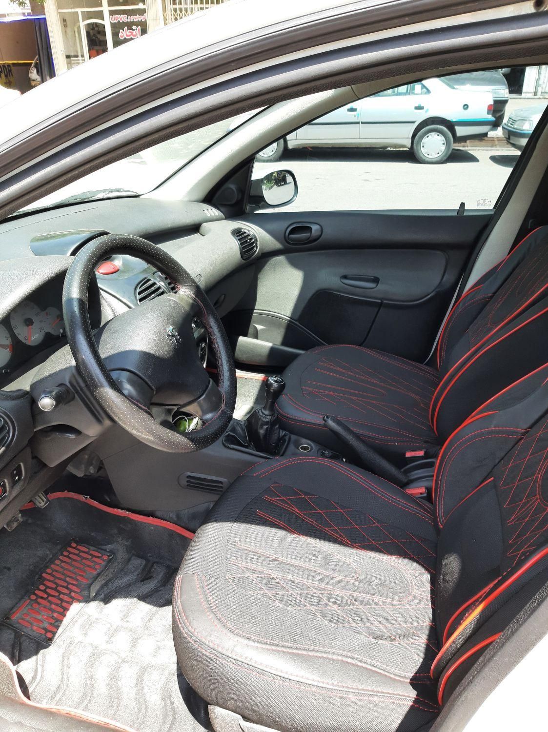 پژو ۲۰۶ صندوق دار v8 - 1395