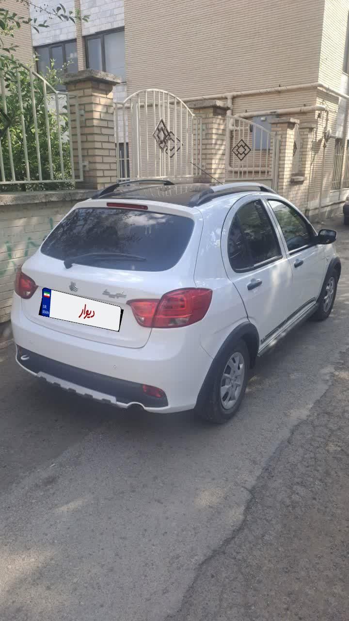 کوییک R دنده‌ای - 1402
