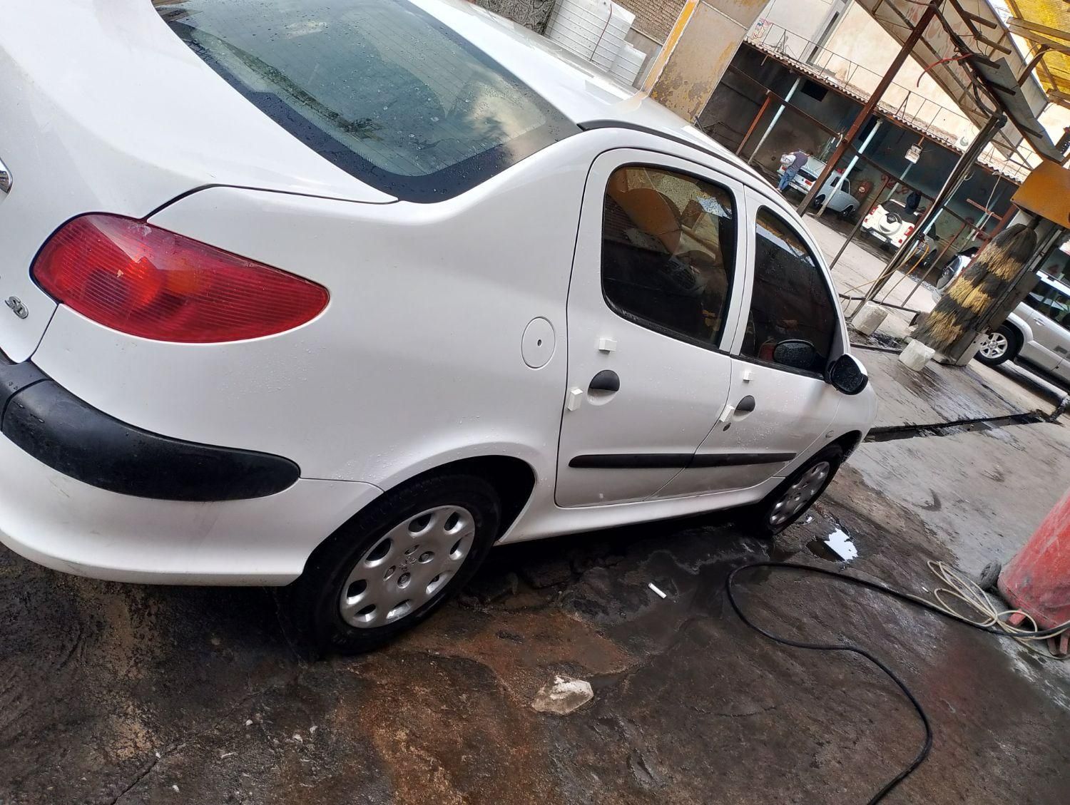 پژو ۲۰۶ صندوق دار v8 - 1399