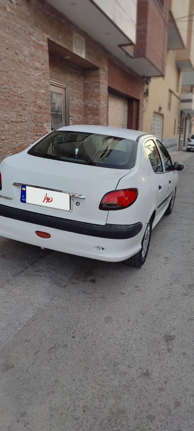 پژو ۲۰۶ صندوق دار v8 - 1395