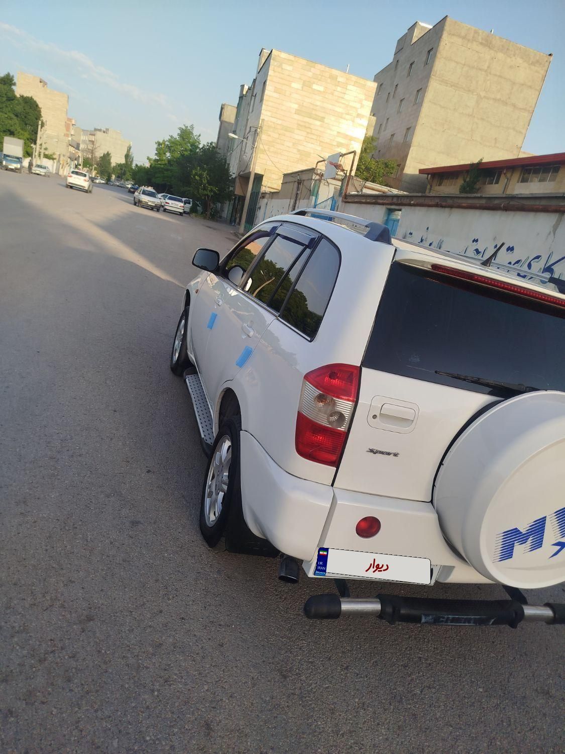 ام وی ام X33 دنده‌ای ساده - 2012