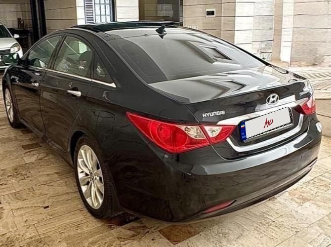 هیوندای سوناتا فول YF - 2011