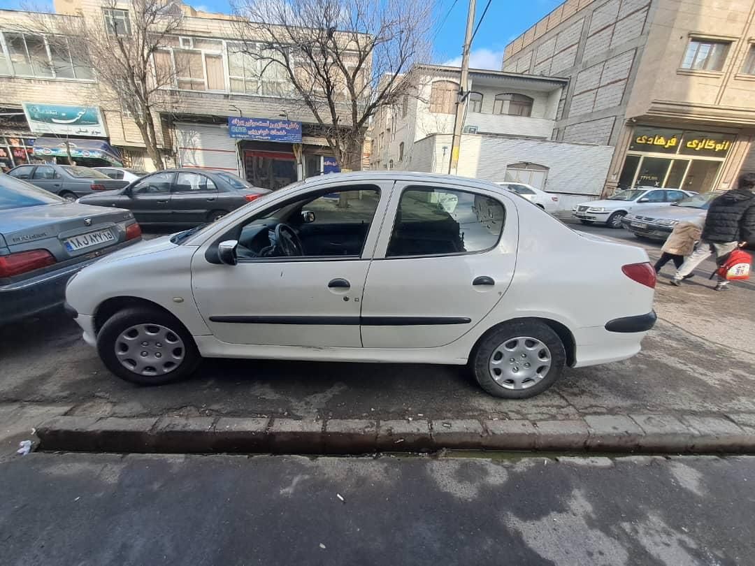 پژو ۲۰۶ صندوق دار v8 - 1386