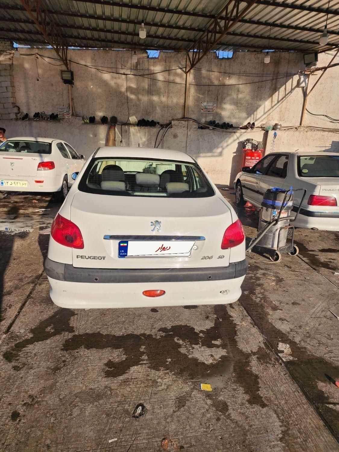پژو ۲۰۶ صندوق دار v8 - 1395