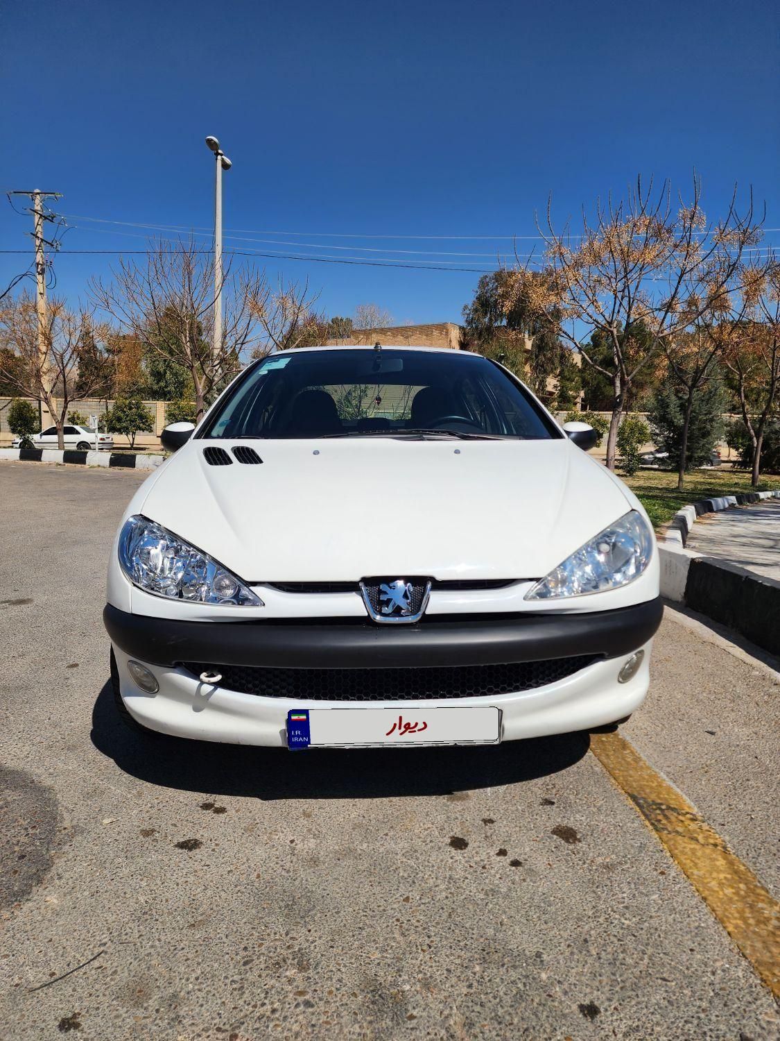 پژو ۲۰۶ صندوق دار v8 - 1395